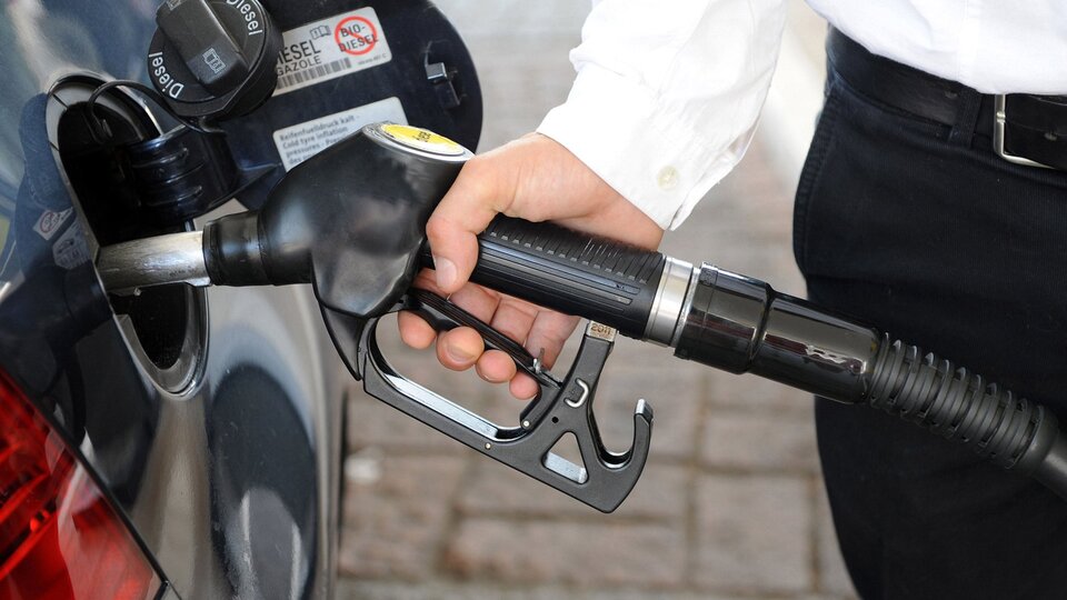 Benzin ve motorine yeni zam