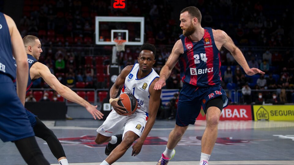 Anadolu Efes deplasmanda kayıp