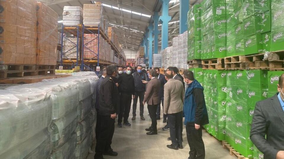 Aksaray Valisi Aydoğdu'dan stokçulara suçüstü