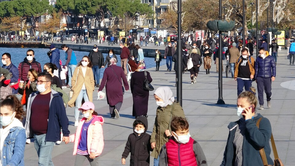 Prof. Dr. Şener'den yeni varyantlara karşı aşı uyarısı!