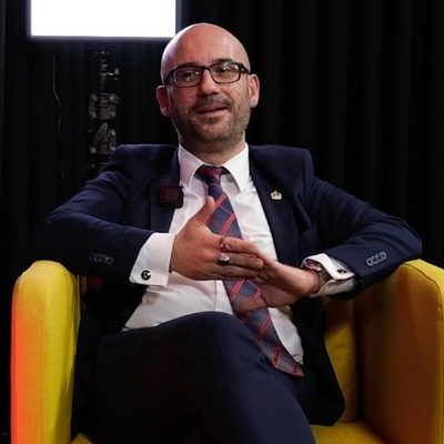 Yüksek zeka aşkta dezavantaj!