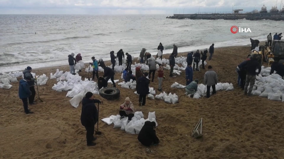 Odessa sahilinde çarpıcı görüntü!