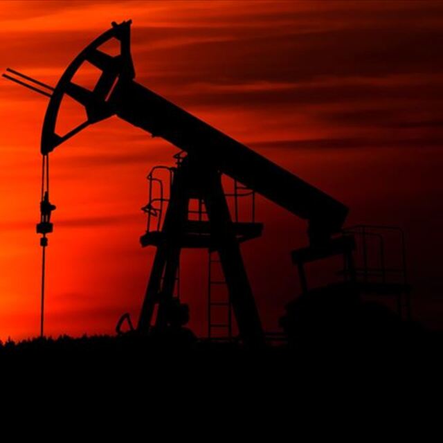 ABD'nin ham petrol stokları azaldı