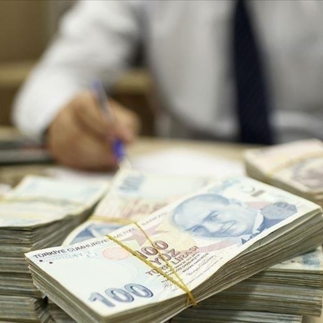 Bankacılık sektörünün mevduatı azaldı