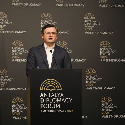 Tarihi zirve sonrası Kuleba'dan açıklamalar