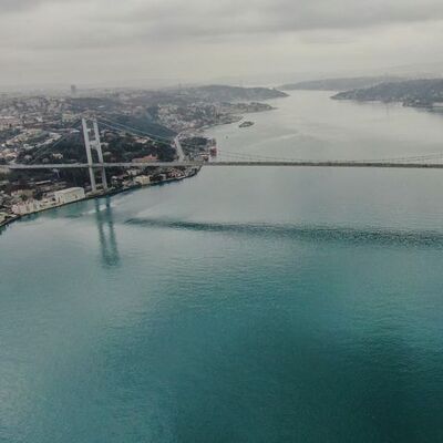 İstanbul Boğazı çift yönlü trafiğe kapatıldı