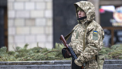 Ukrayna açıkladı! 200 bin Ukraynalı savaş için geri döndü!