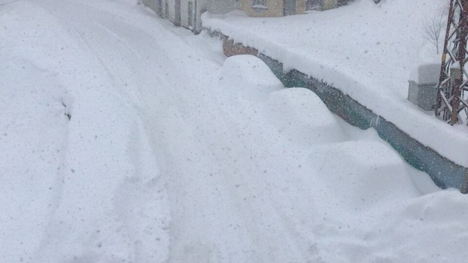 O kentte araçlar karda kayboldu!