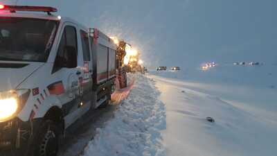 Erzurum'u iki ile bağlayan yollar kapatıldı