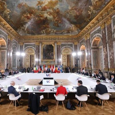 AB liderlerinden Versay Bildirisi