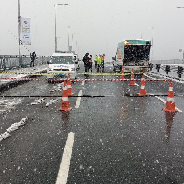Unkapanı Köprüsü yeniden trafiğe açıldı