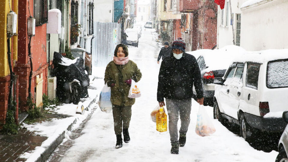 Meteoroloji'den kar ve sağanak uyarısı geldi