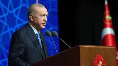 Cumhurbaşkanı Erdoğan açıkladı! Sağlık çalışanlarına 5 müjde