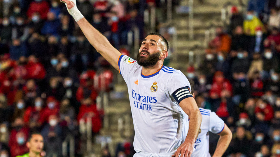 Benzema tarihe geçti!