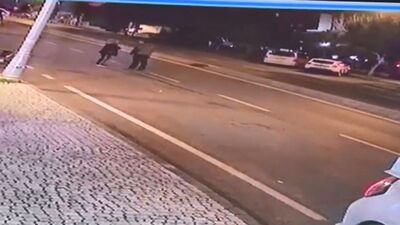 Sokak ortasında dehşeti yaşattı