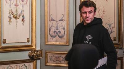 Macron'un 'Zelenskiy stili' gündem oldu