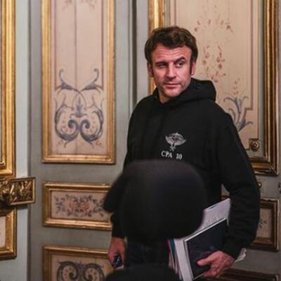 Macron'un 'Zelenskiy stili' gündem oldu