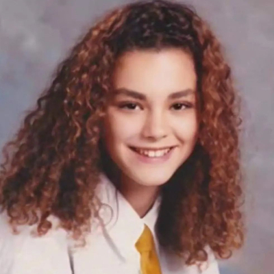 "Tam 43 yıl önce bu kıvırcık dünyaya geldi!"