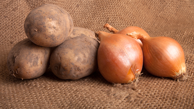 Soğan ve patatesi ayrı yerlerde saklayın! İşte nedeni