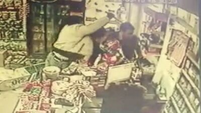 Kargocu dehşeti! Müşteri bıçaklandı