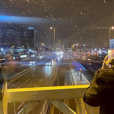 İstanbul'da beklenen kar yağışı başladı
