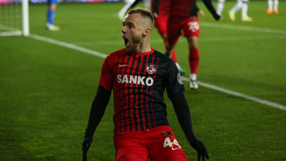 Golcüler sustu, orta saha öne çıktı