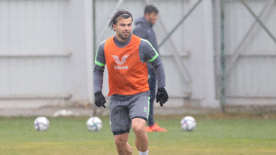 Konyaspor'da Abdülkerim Bardakçı şoku