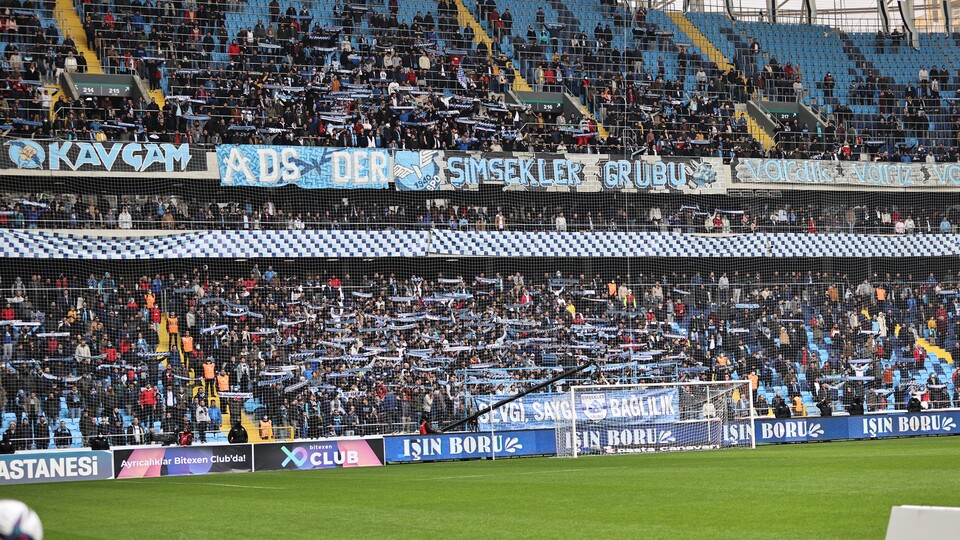 Adana Demirspor'dan taraftara çağrı