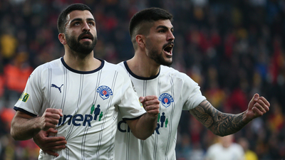 Umut Bozok'a Milli davet