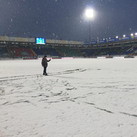 Taraftar kar temizliği yaptı