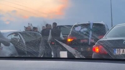 Yolu kapattılar, tepkilere aldırmadılar!