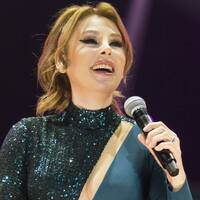 Funda Arar'dan 'Çanakkale Türküsü'