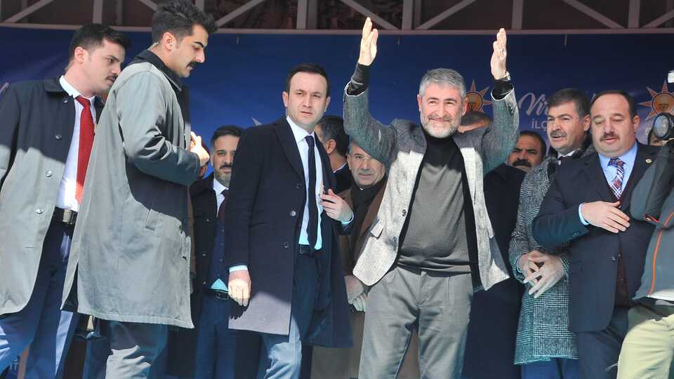 'Şu anda enflasyonun baskısı altındayız'