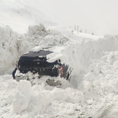 İki kentte can pazarı! Çığ altında kaldılar