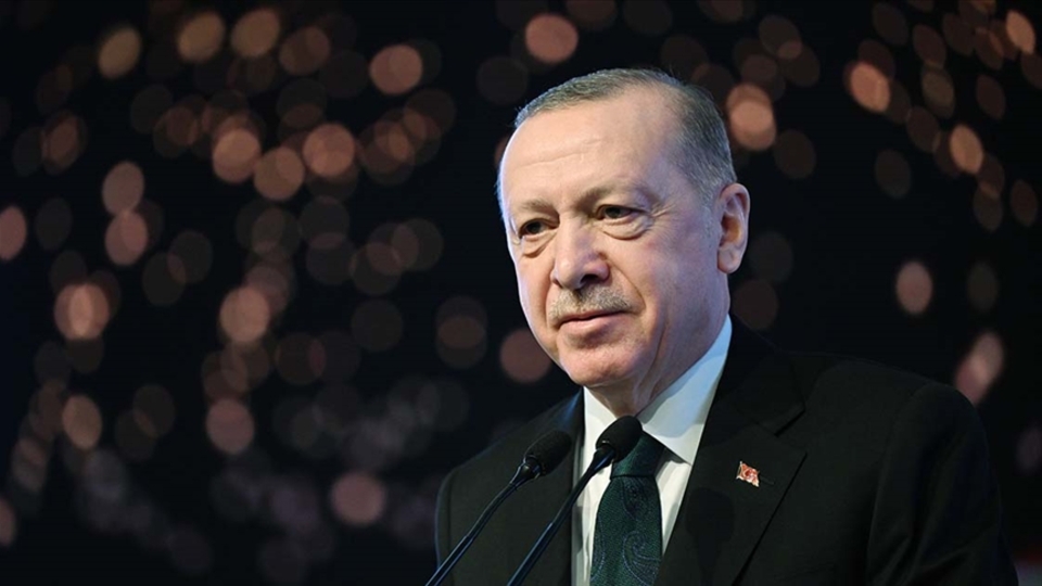 Erdoğan'ndan dijital hukuk düzeni çağrısı
