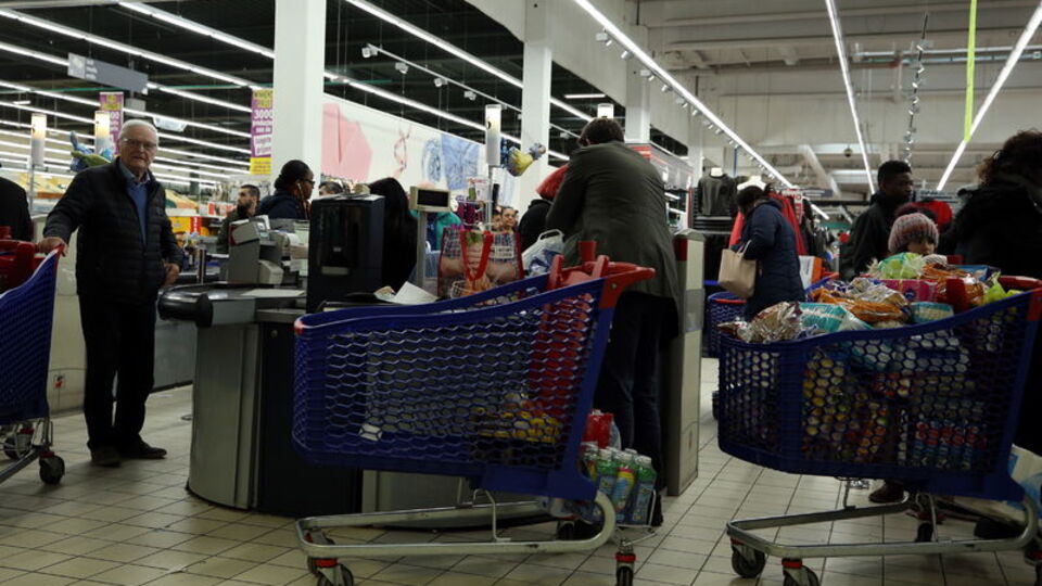 Belçika'da un ve ayçiçeği yağı krizi