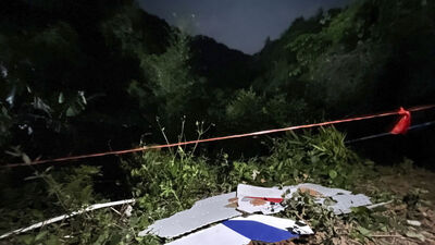 Çin'de düşen uçaktan kurtulan olmadı!