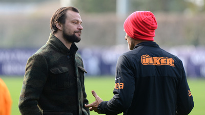 Ujfalusi'den Torrent sözleri