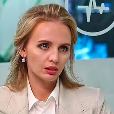 Putin’in en büyük kızına peş peşe darbe