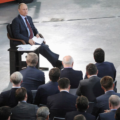 Rus oligarkların yükselişi ve çöküşü