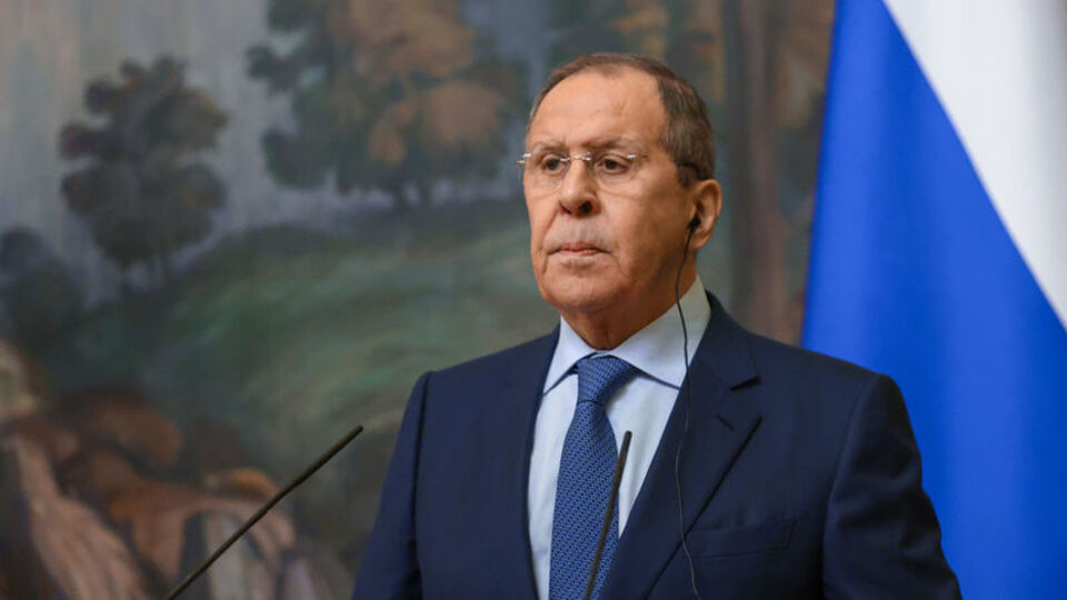 Lavrov'dan NATO'ya barış gücü uyarısı