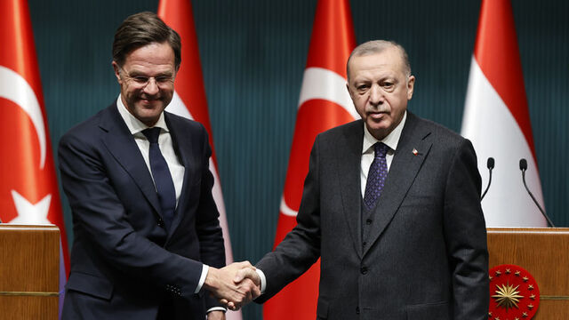 Erdoğan-Rutte görüşmesi Hollanda basınında