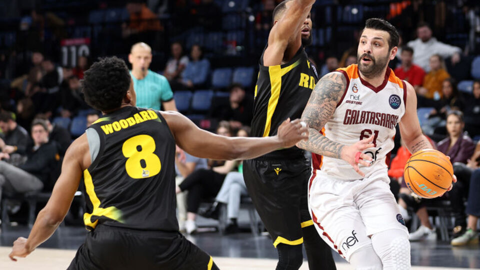 Galatasaray evinde mağlup!