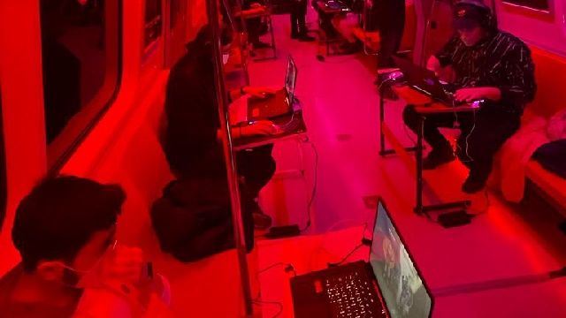Gamer'lar İstanbul Metrosu'nu bastı!