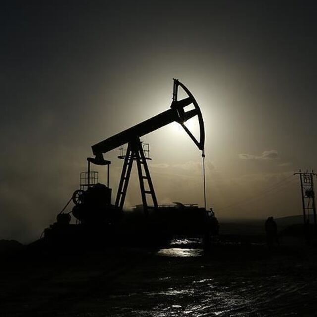 ABD'nin ham petrol stokları azaldı