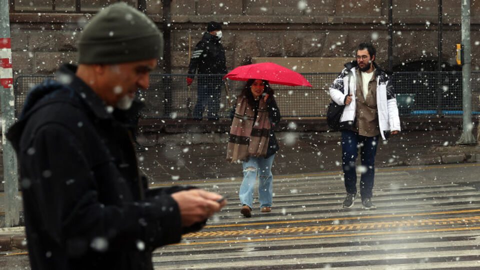 Meteoroloji'den kar ve sağanak uyarısı geldi