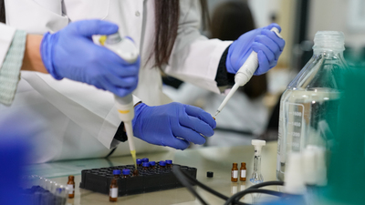 Ege Üniversitesinde koronavirüse karşı DNA aşısı üretildi