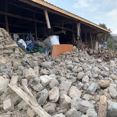 Köyde büyük panik! Toprak kaymasında 6 ev tahliye edildi