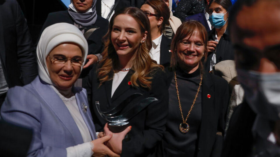 Enerji Veren Kadınlar ödüllerini aldı