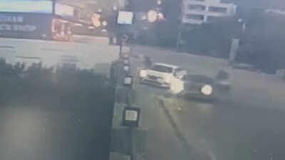 Maganda kan dondurdu! Trafikte tartıştığı kadına saldırdı